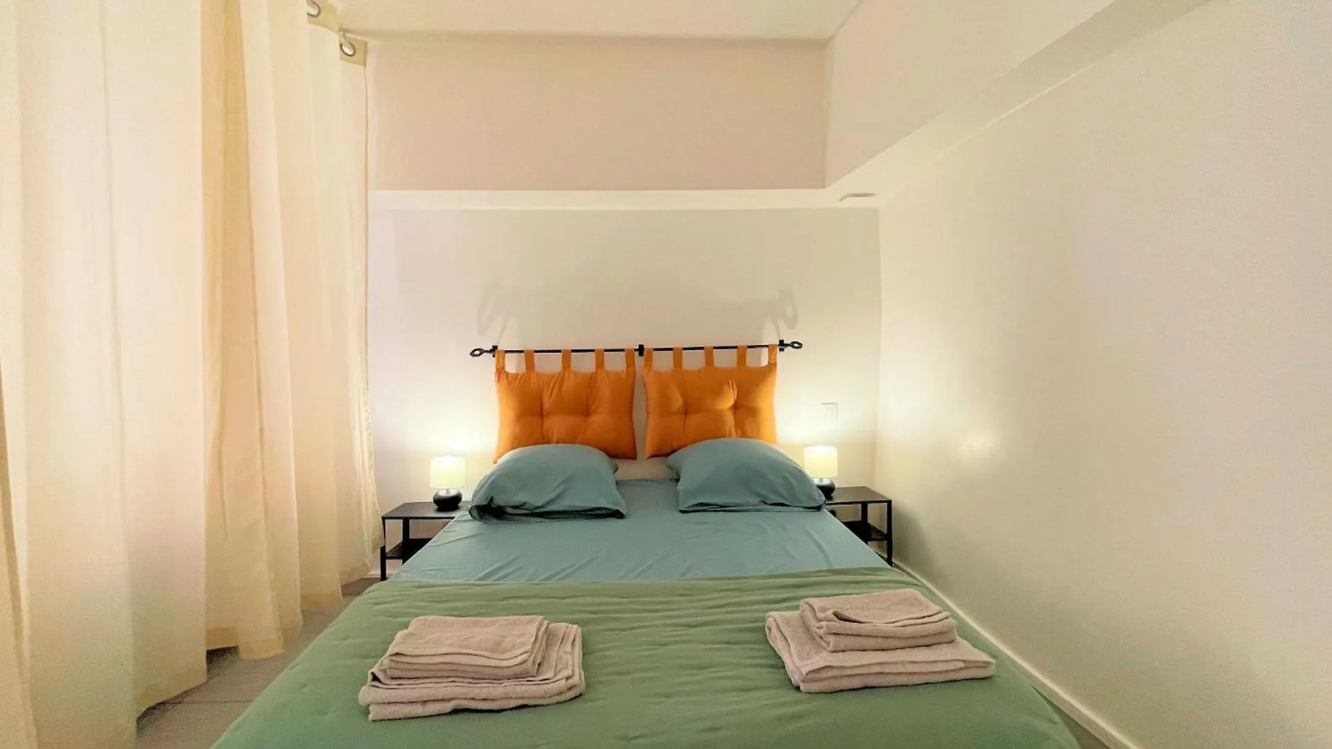 Studio Le Basilic Centre Ville אפט 0*,
